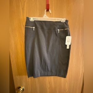 Kohls business skirt - large, new with tags!